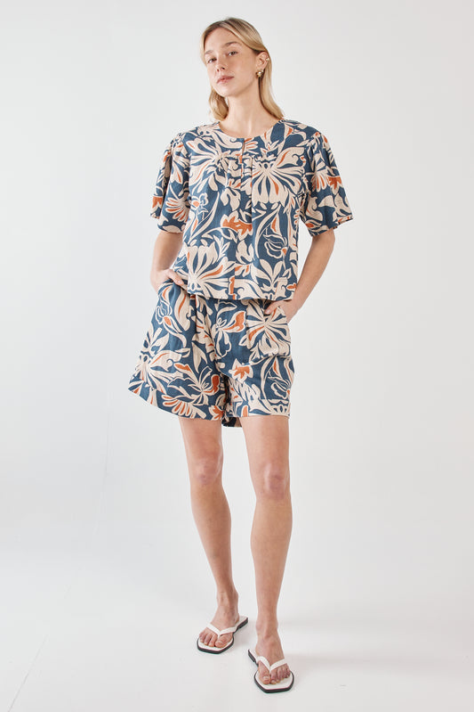 Jana Shorts - Wild Orchid