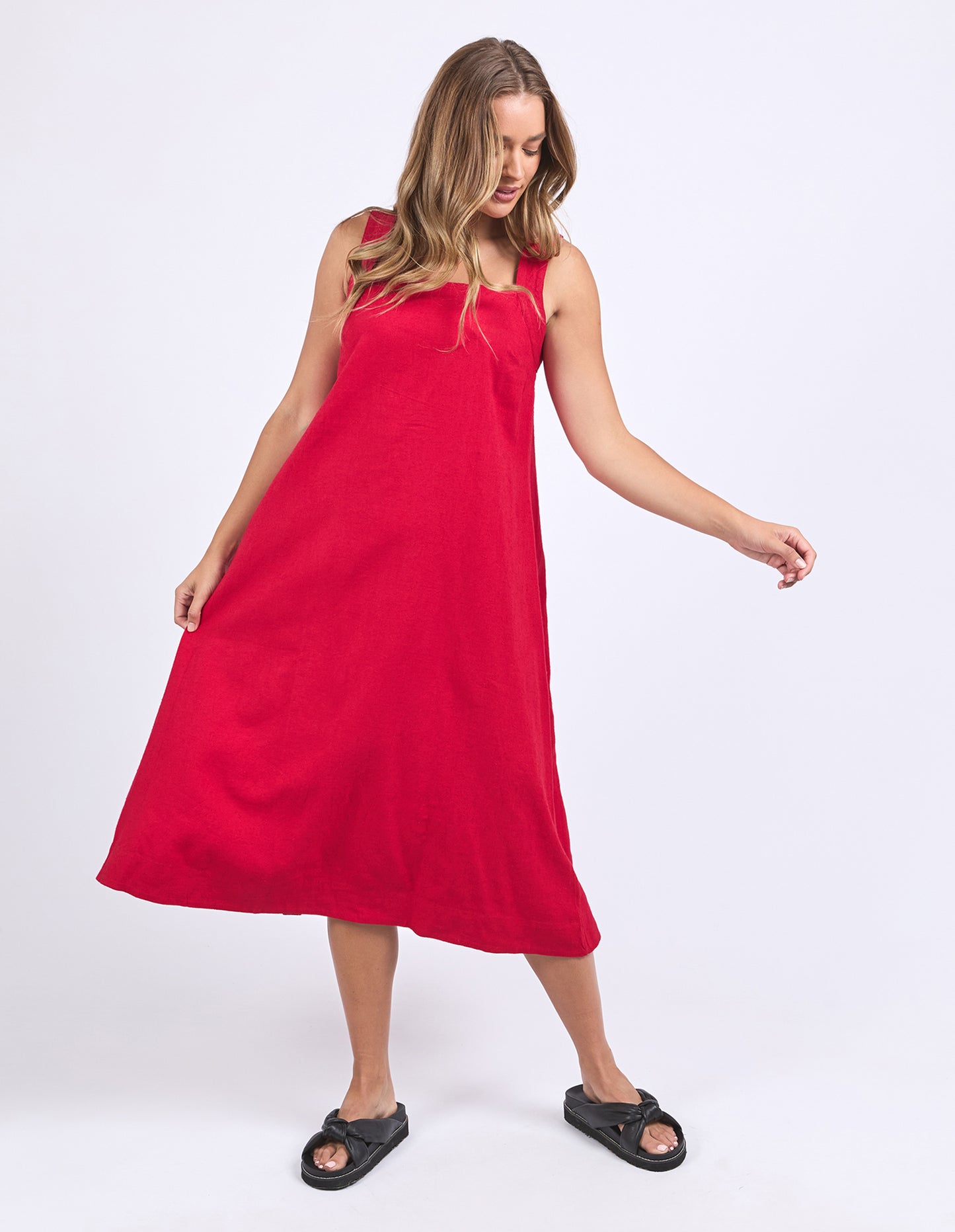 Lourdes Dress - Crimson