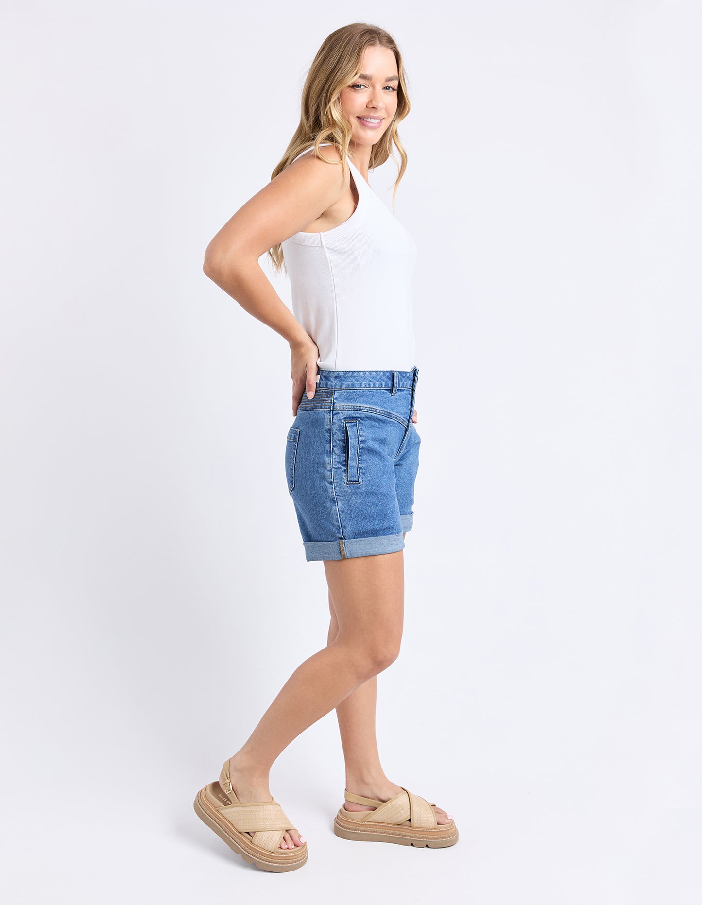 Devi Shorts - Mid Blue
