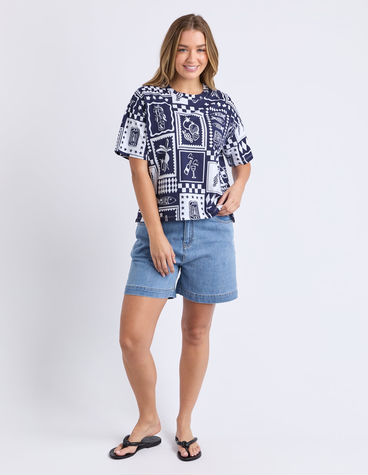 Chin Chin Tee - Navy