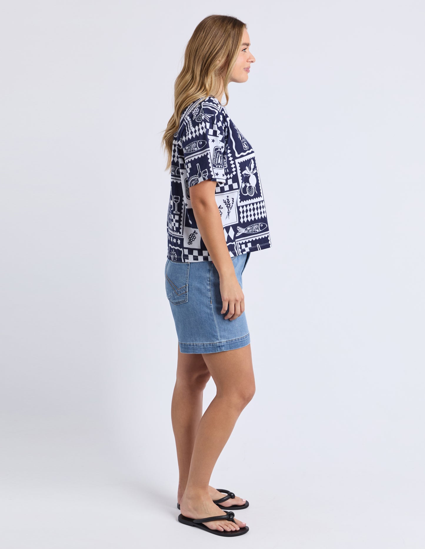 Chin Chin Tee - Navy