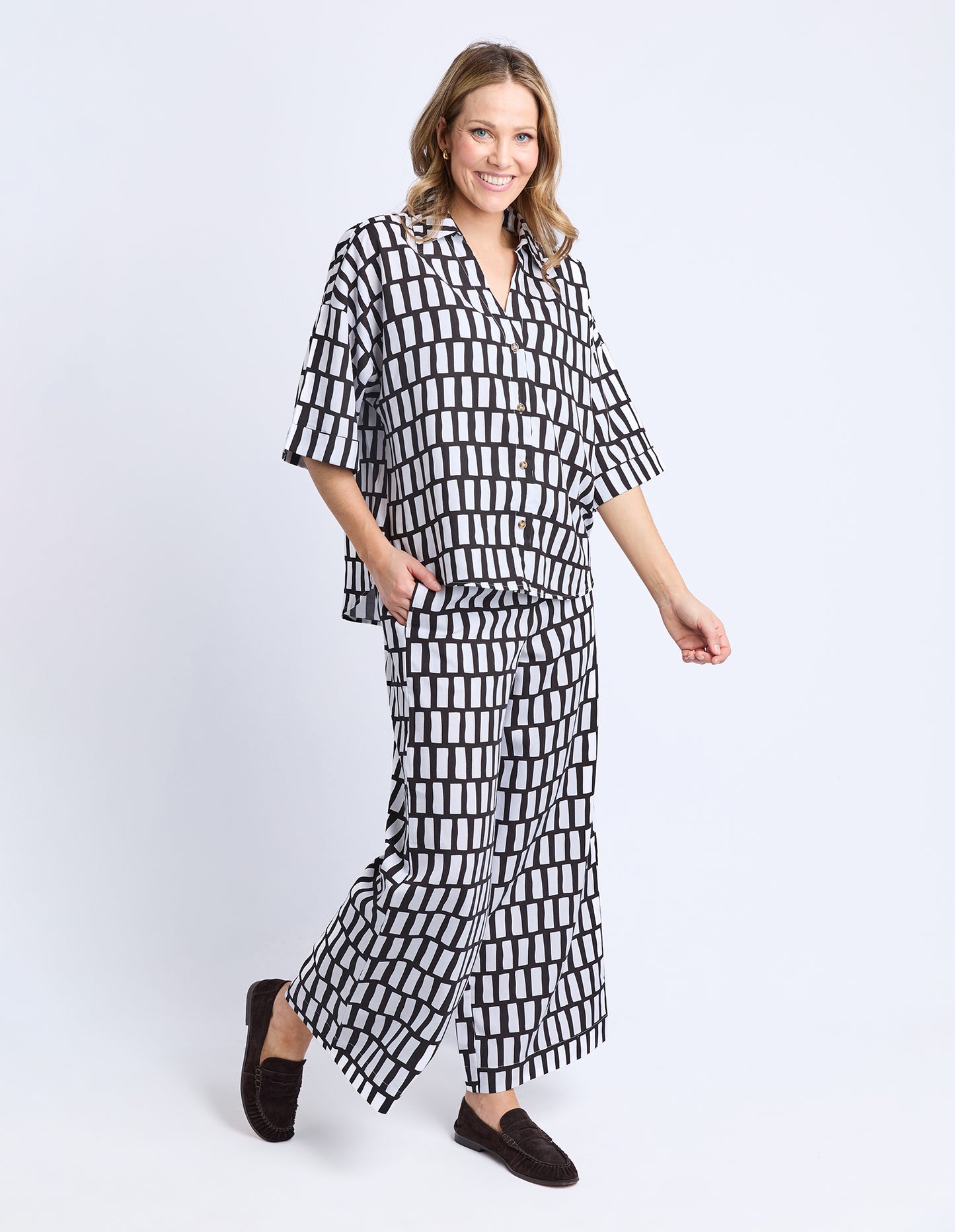 Kivi Shirt - Midnight Abstract Print