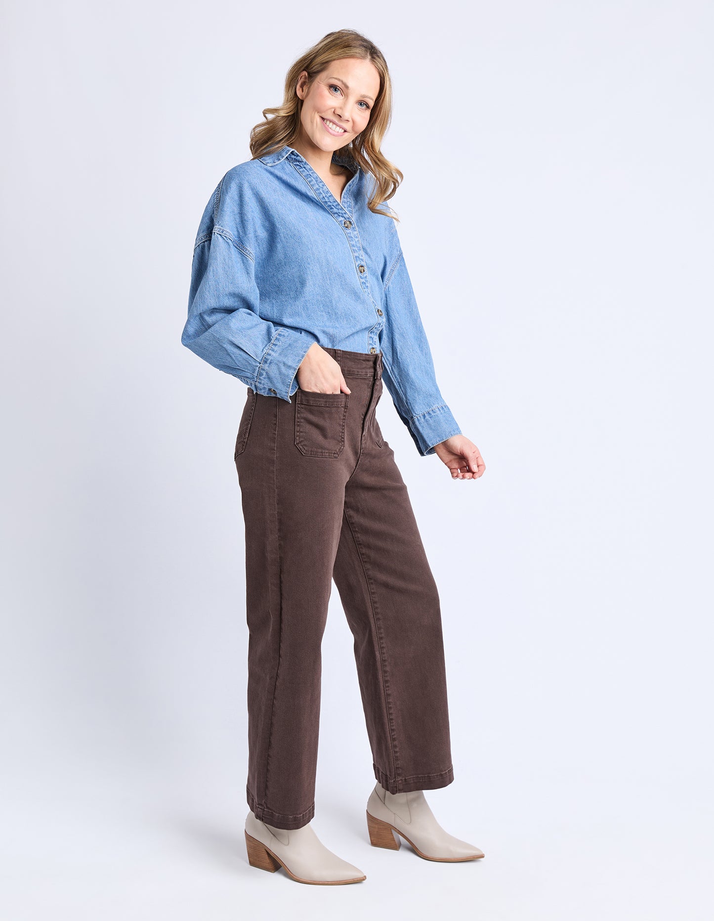 Delphi Front Pocket Jeans - Chocolate