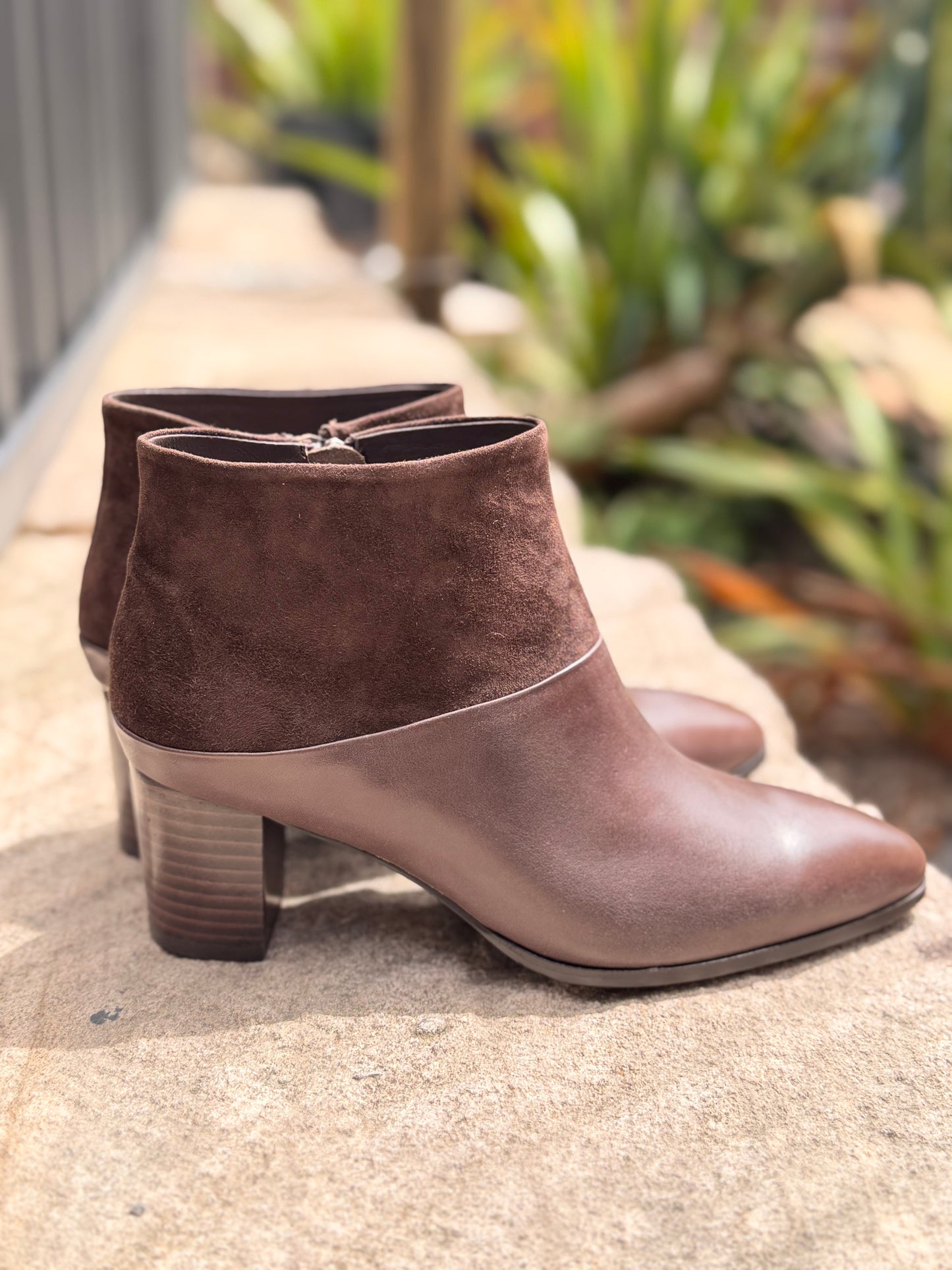 Blumas - Chocolate Suede/Leather