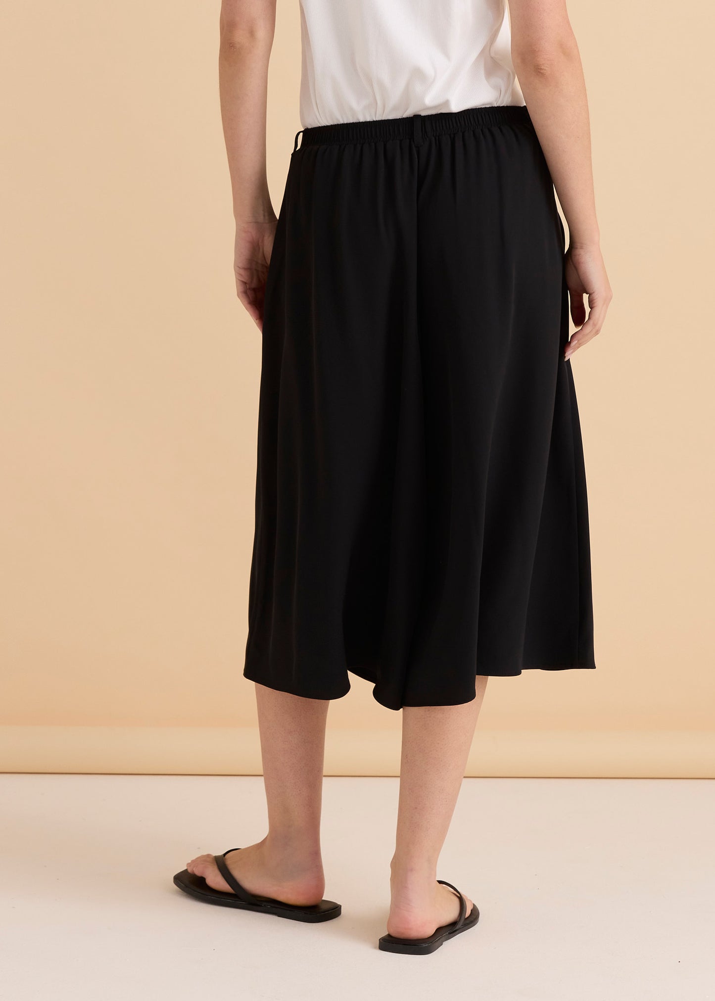 Rae Relax Culotte - Black