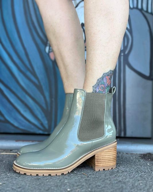Biscoti Patent Leather Boots - Olive