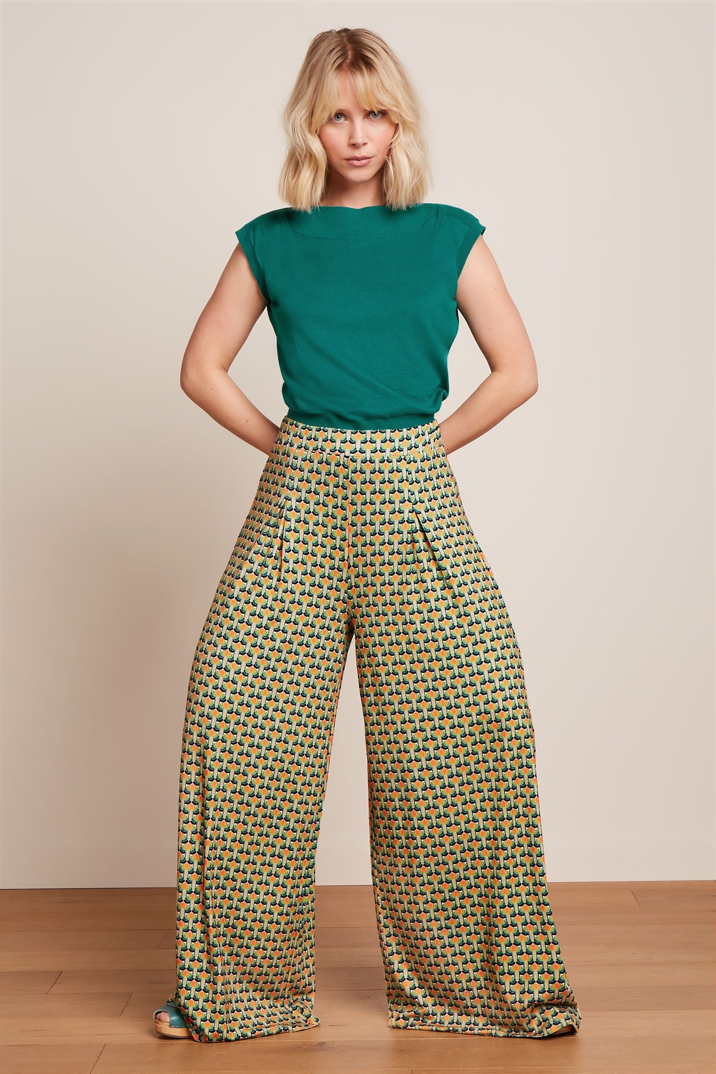 Antonia Pants - Nova