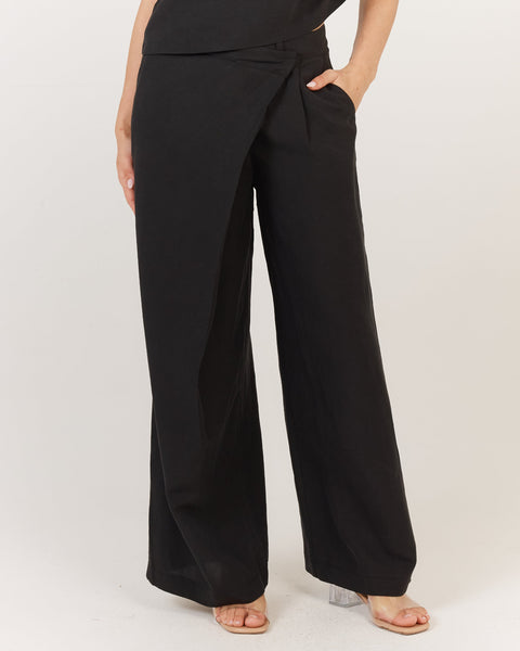 Sandara Pant - Black