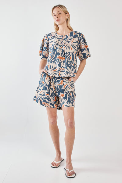 Jana Shorts - Wild Orchid