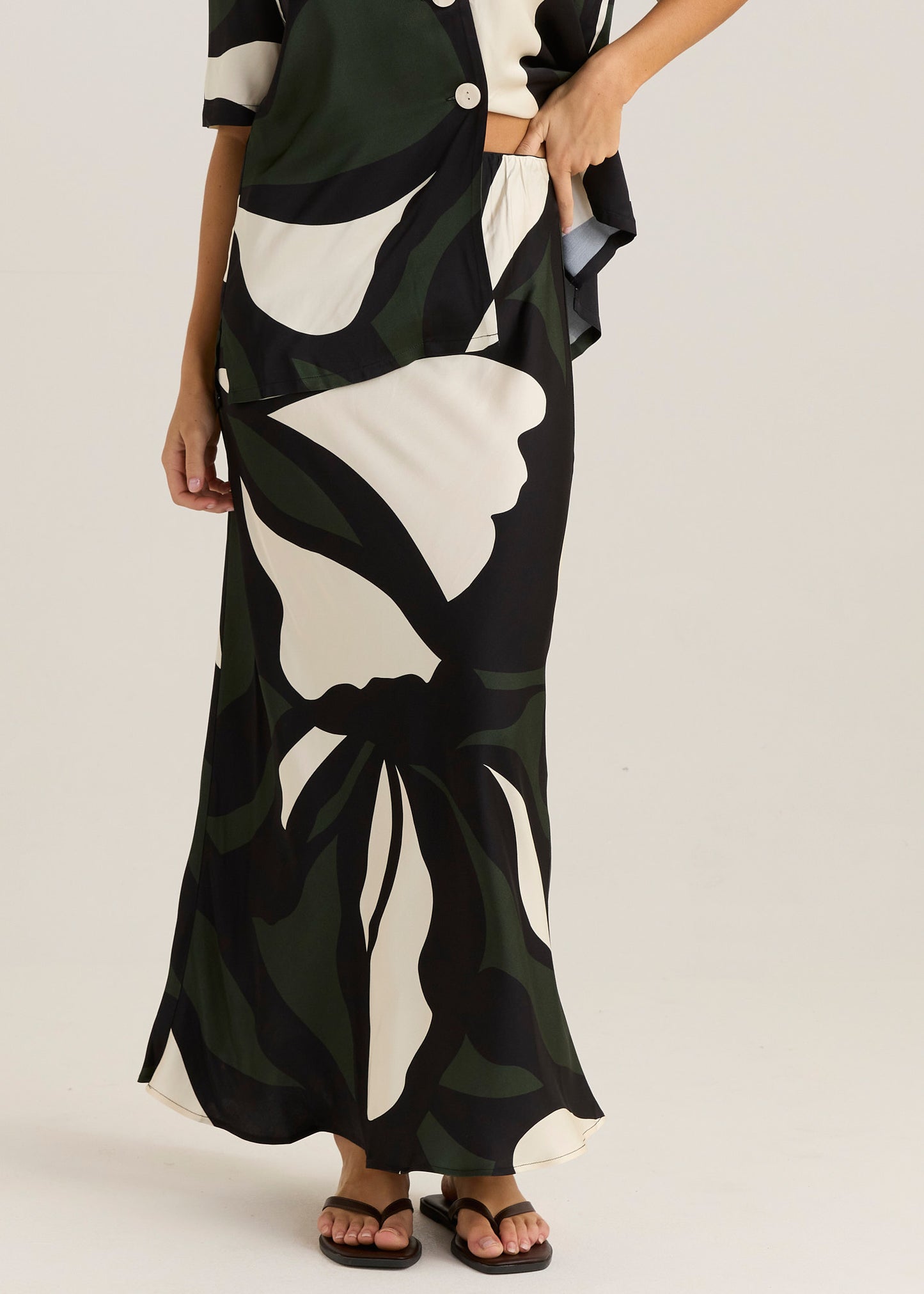 Tarni Satin Slip Skirt - Iris Abstract