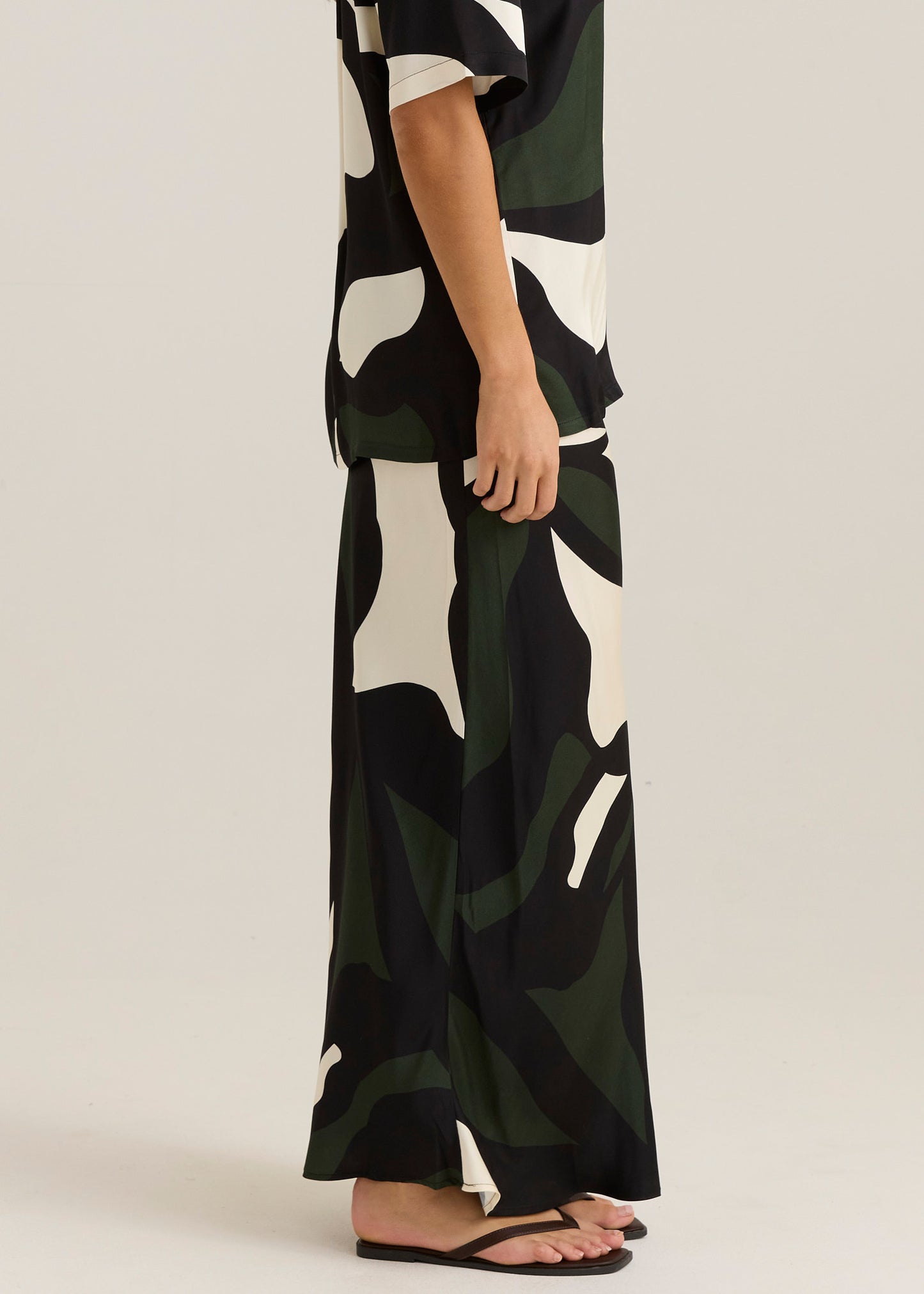 Tarni Satin Slip Skirt - Iris Abstract