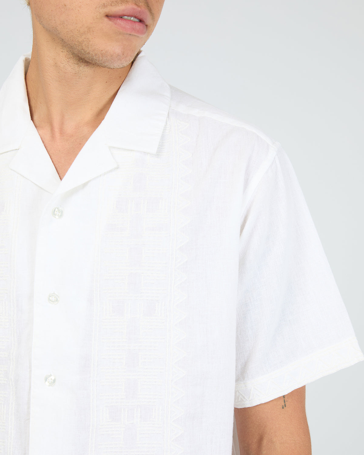 Shores SS Shirt - White