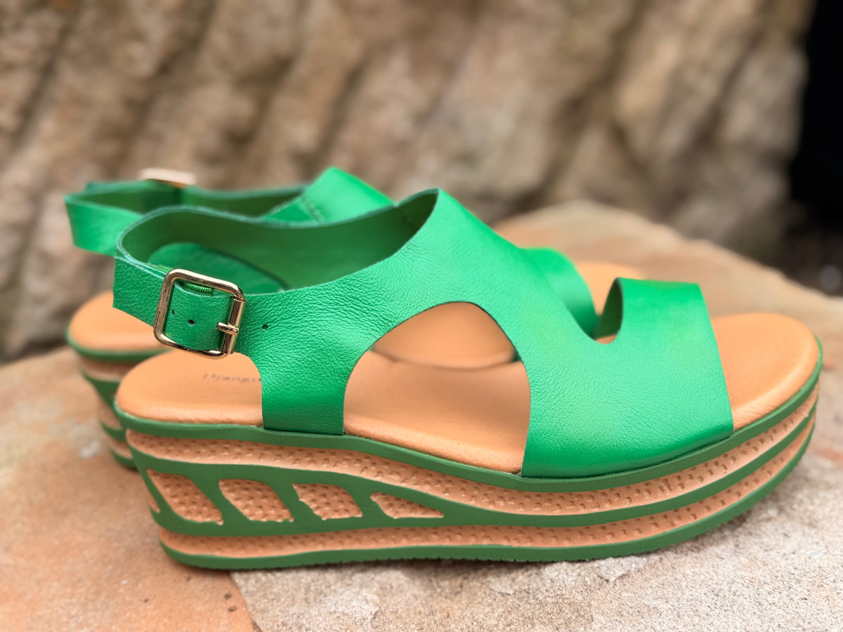 Quetzal - Bright Emerald
