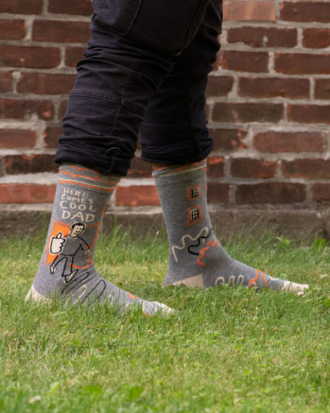 Here Comes Cool Dad - Mens Socks