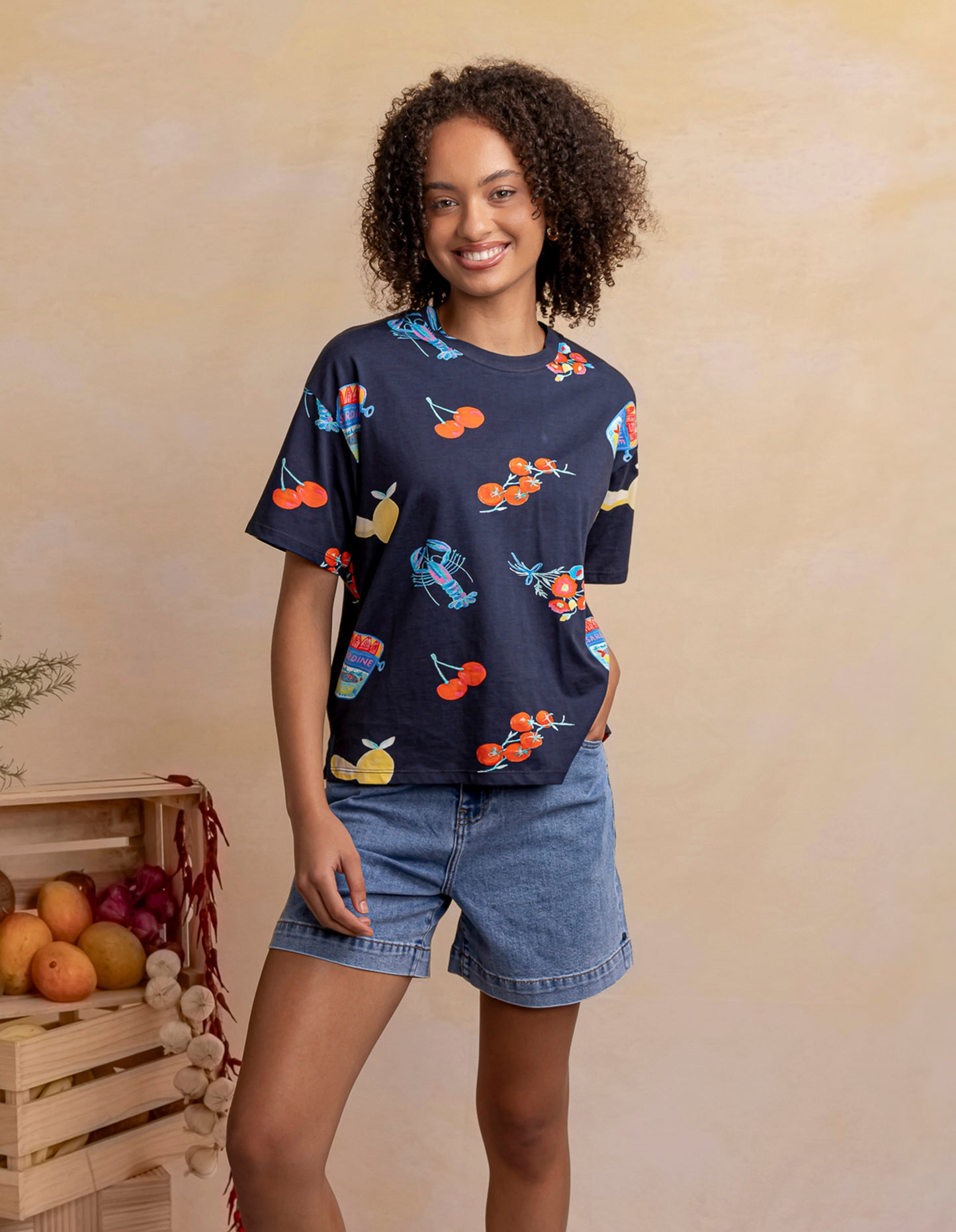 Market Tee - Navy Market Print