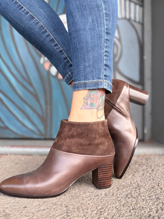 Blumas - Chocolate Suede/Leather