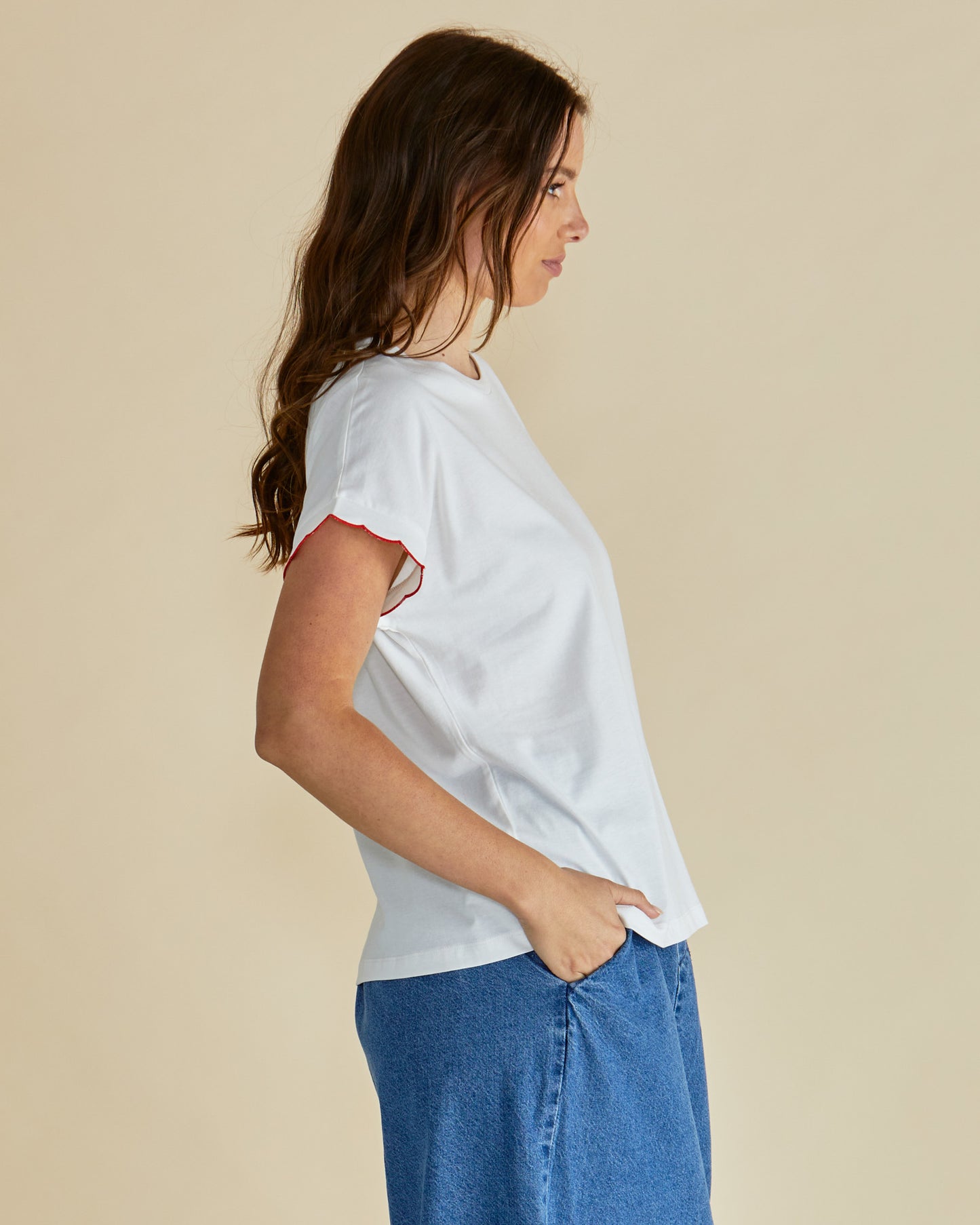 Sloane Scallop Tee - White
