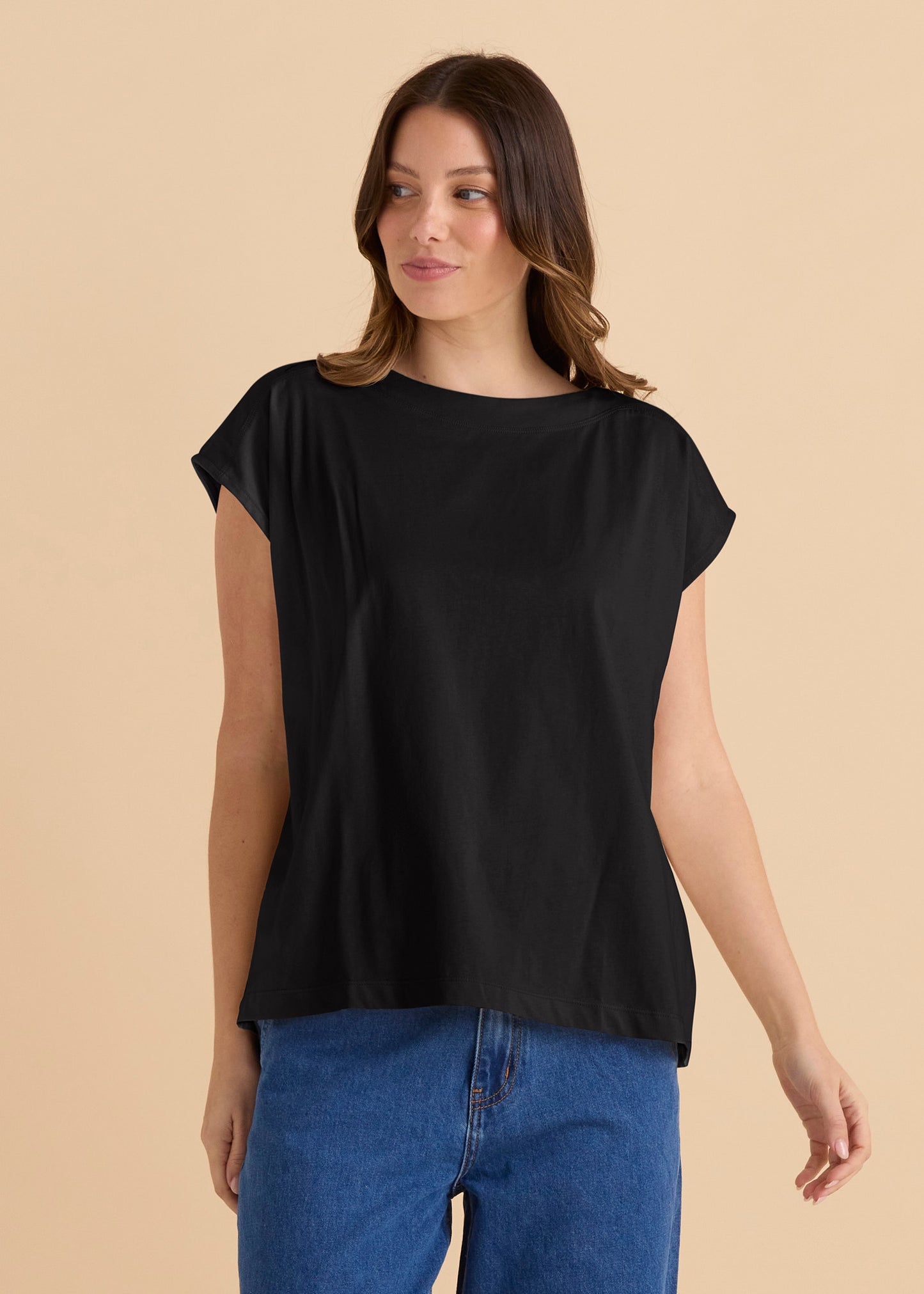 Beth Boatneck Tee - Black