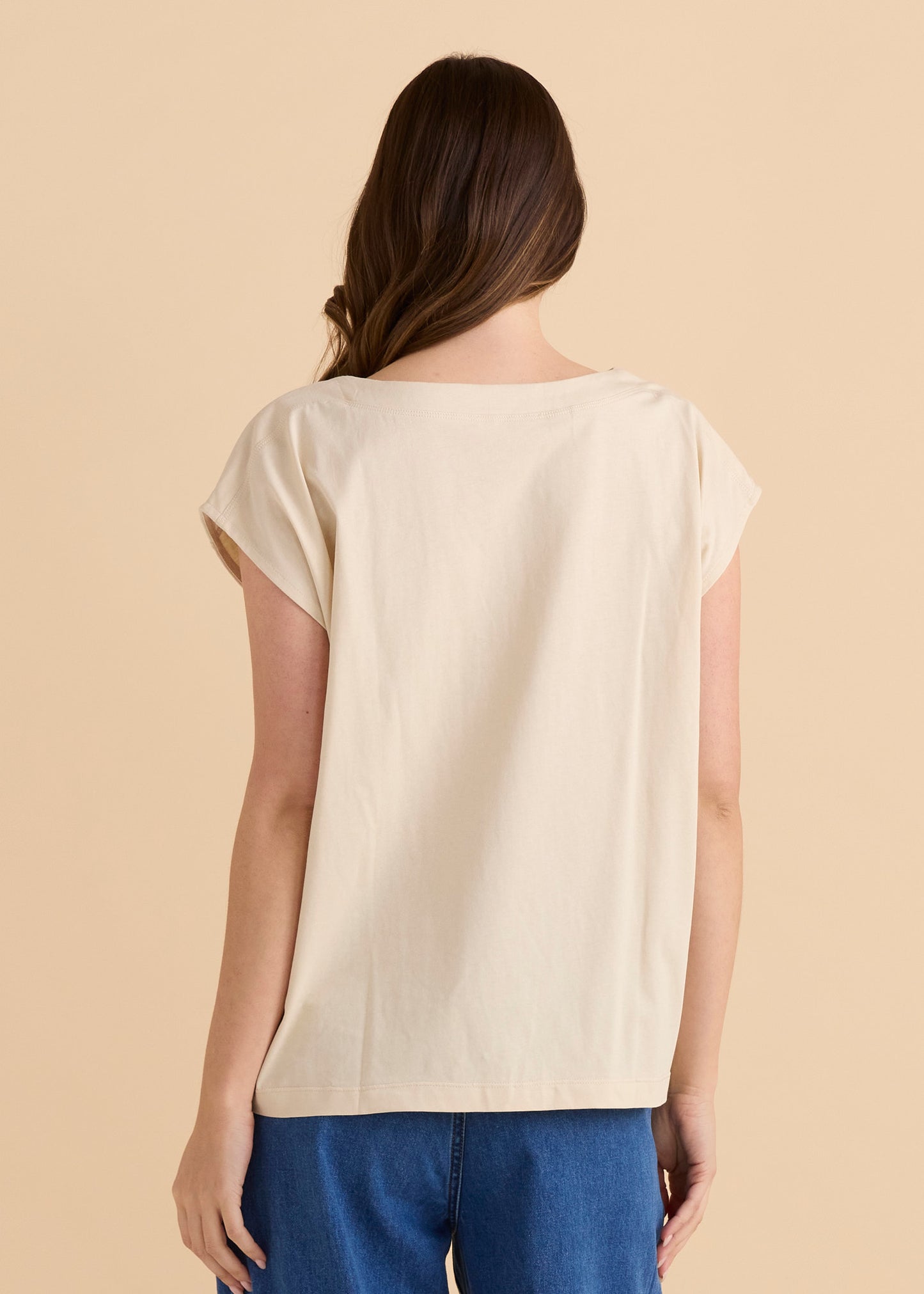 Beth Boatneck Tee - Pebble