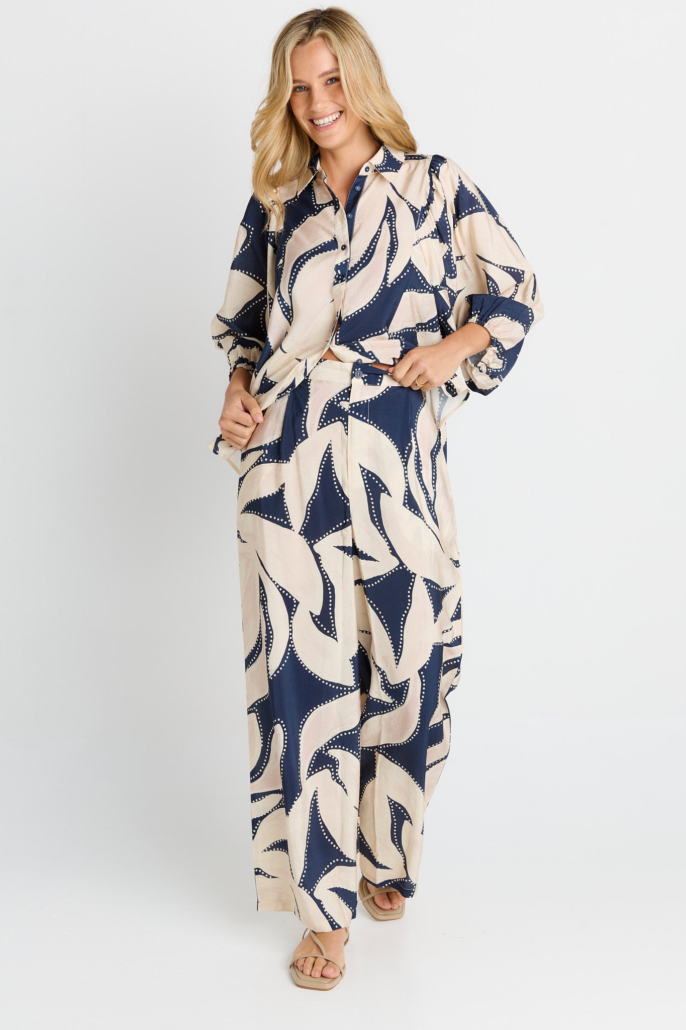 Nova Shirt - Navy Floral