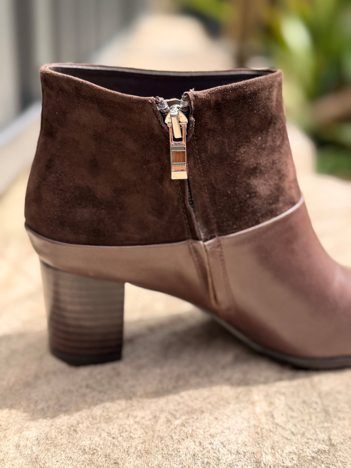 Blumas - Chocolate Suede/Leather