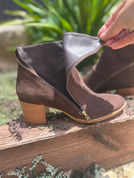 Meleche Choc Suede Boots -