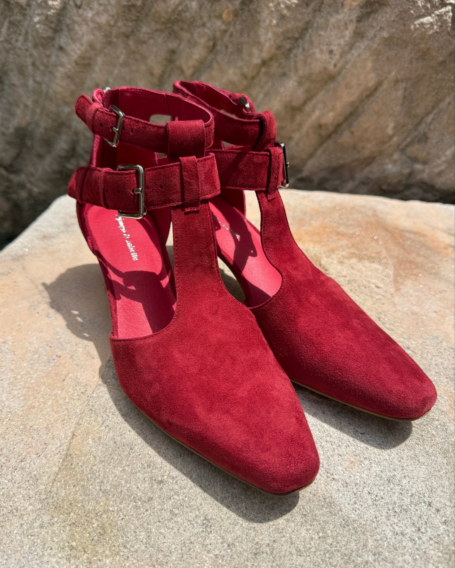 Celias - Pinot Suede