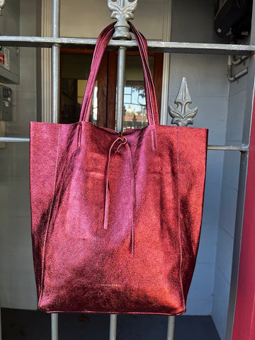 Maison Fanli Large Tote - Metallic Bordeaux