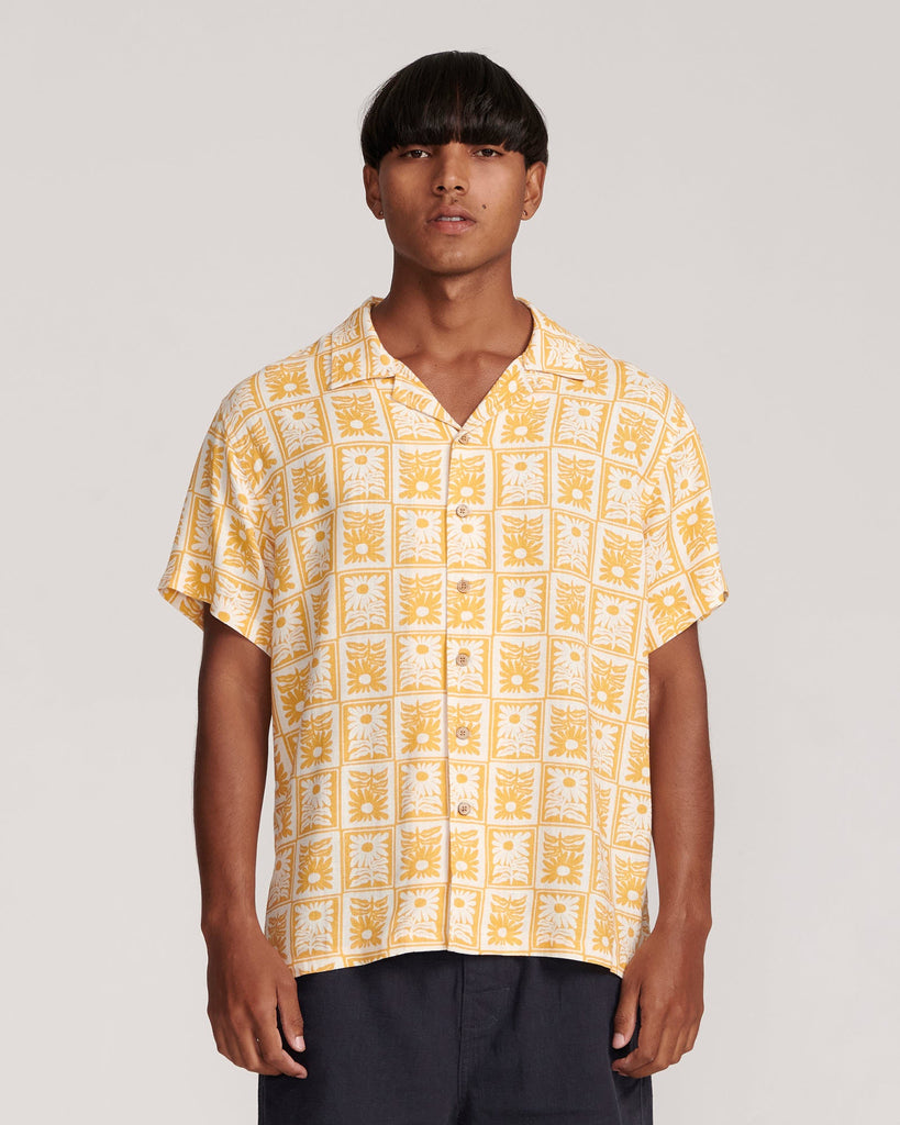 Calen Tile S/S Shirt - Gold