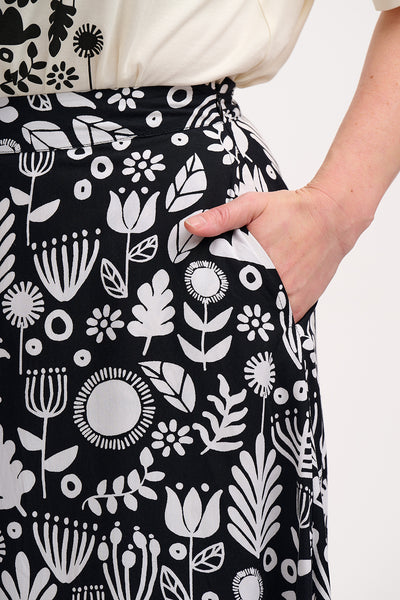 Patty Shorts - Folk Floral