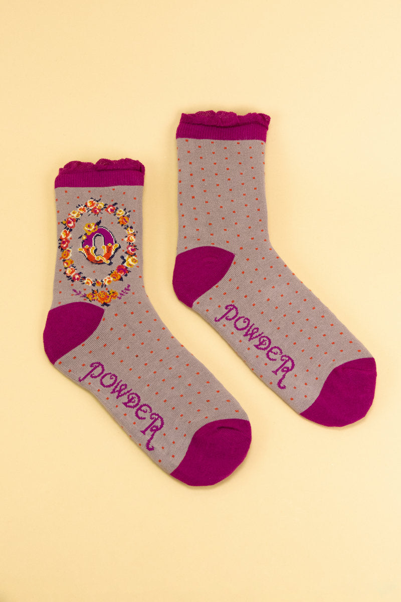 Letter Socks - Q