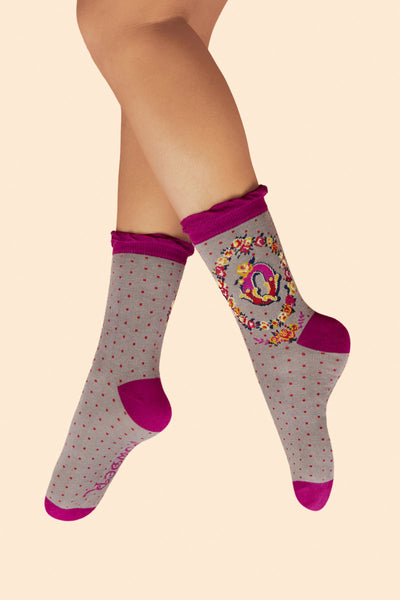 Letter Socks - Q