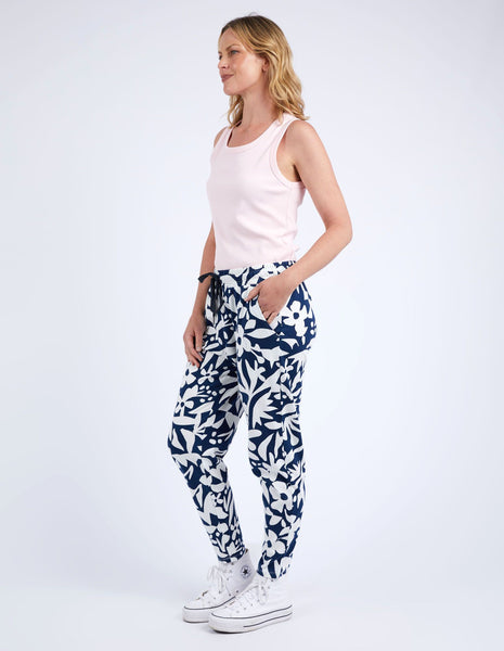 Stencil Floral Pant - Navy